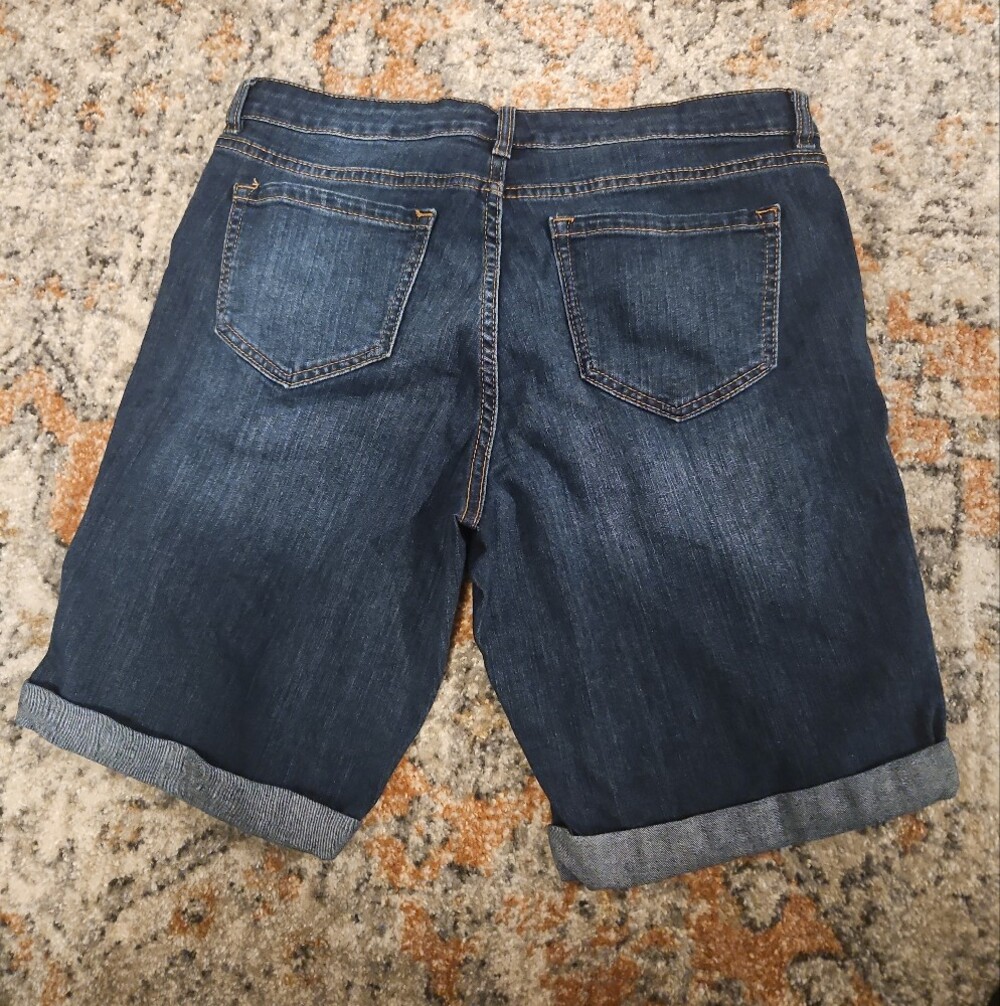Code Bleu Indigo Rolled Cuff Denim Shorts - Picture 4 of 4